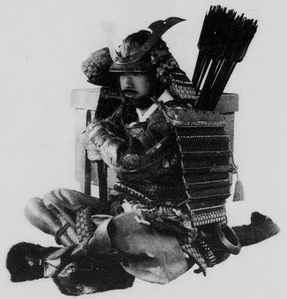 鎌倉時代武士甲胃姿