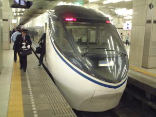 ロマンスカー