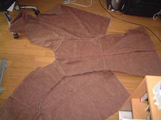 自分で設計した立体裁断の服を作る