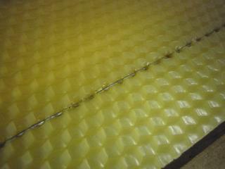 針金を埋めた状態