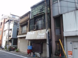 銅板で覆った家２