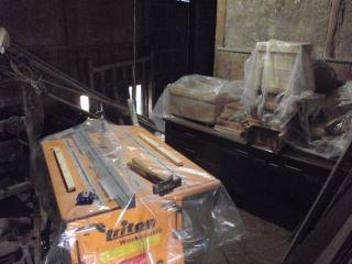 牛小屋を木工部屋に改装