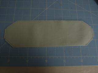 製作中の携帯ケース