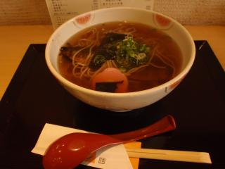 新大阪のソバ