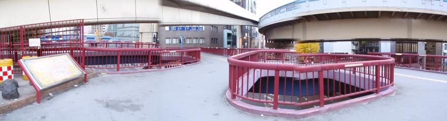 梅田歩道橋