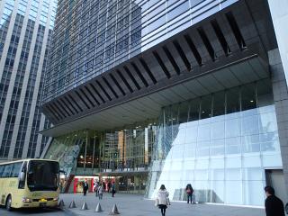 東京駅前