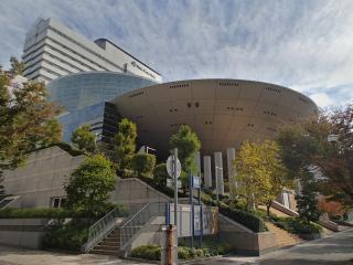 神戸ファッション美術館