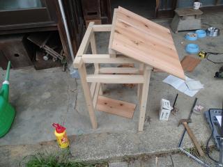 仮須屋