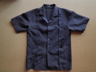 スリット入り涼感シャツ